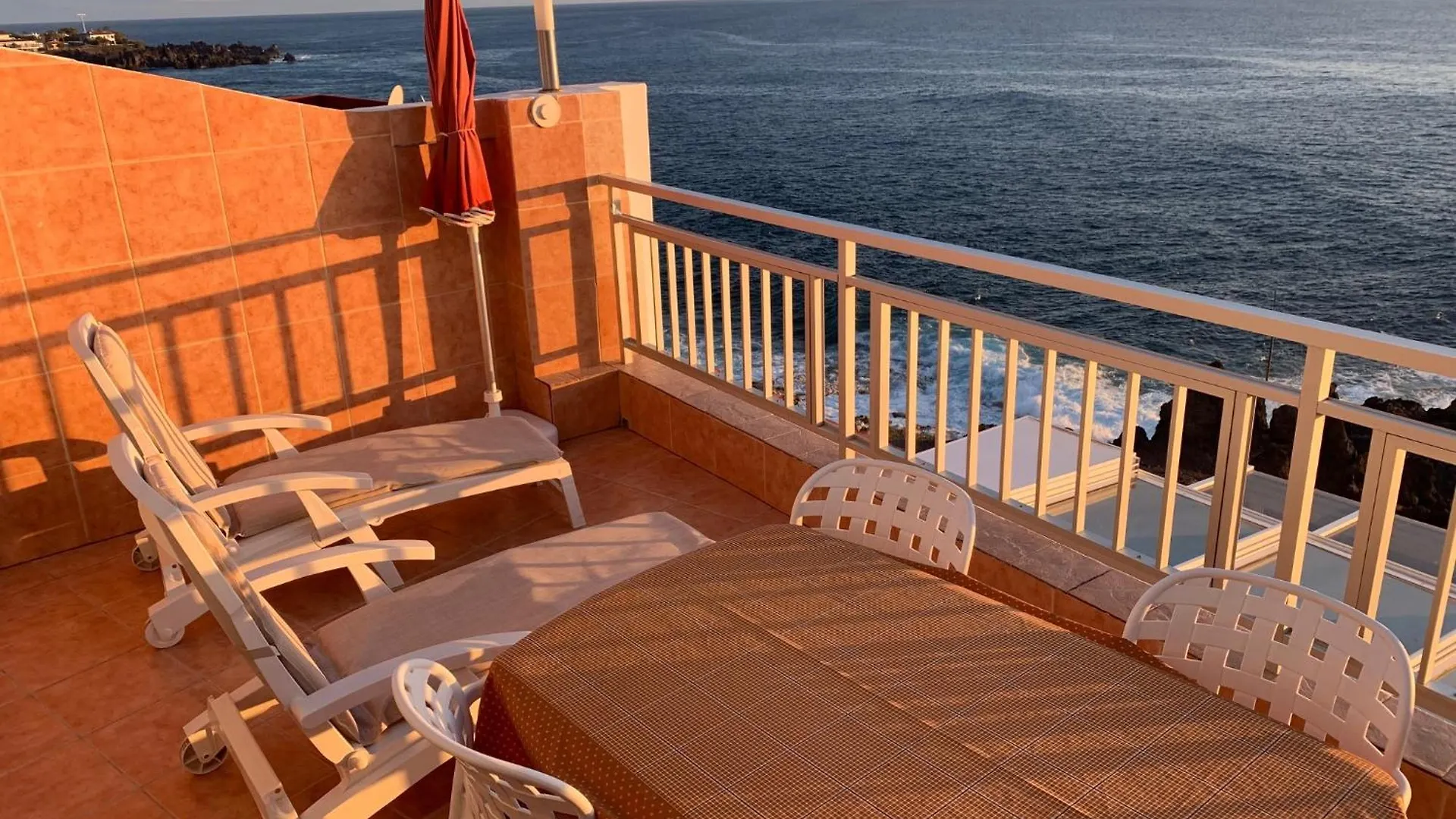 Ferienhaus Vivienda Vacacional Con Vistas A La Gomera Y La Palma Puerto de Santiago  Spanien