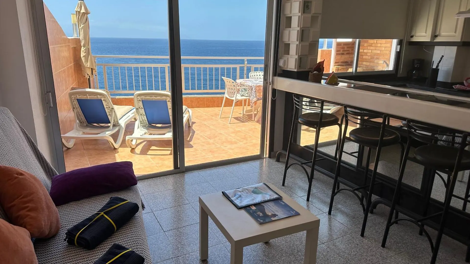 Vivienda Vacacional Con Vistas A La Gomera Y La Palma Puerto de Santiago  0*, Puerto de Santiago (Tenerife)